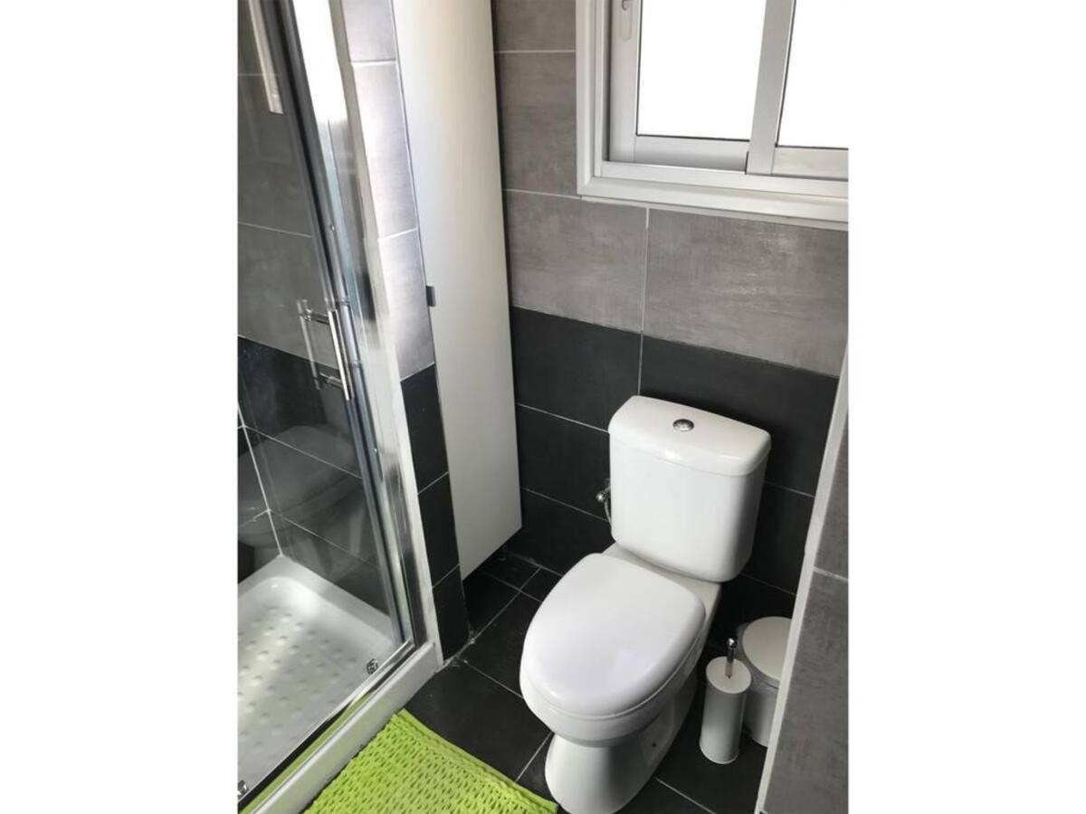 Papadavid Apartments Пафос Екстериор снимка