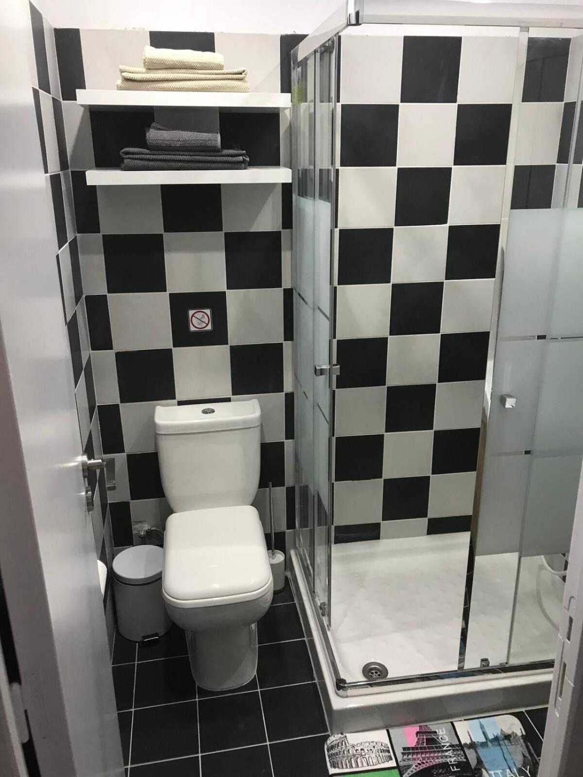 Papadavid Apartments Пафос Екстериор снимка