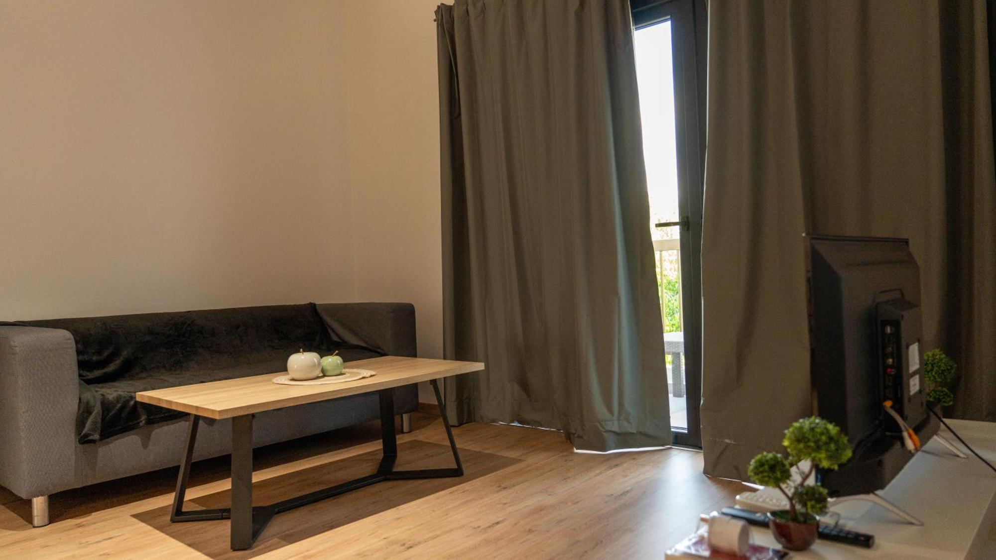 Papadavid Apartments Пафос Екстериор снимка