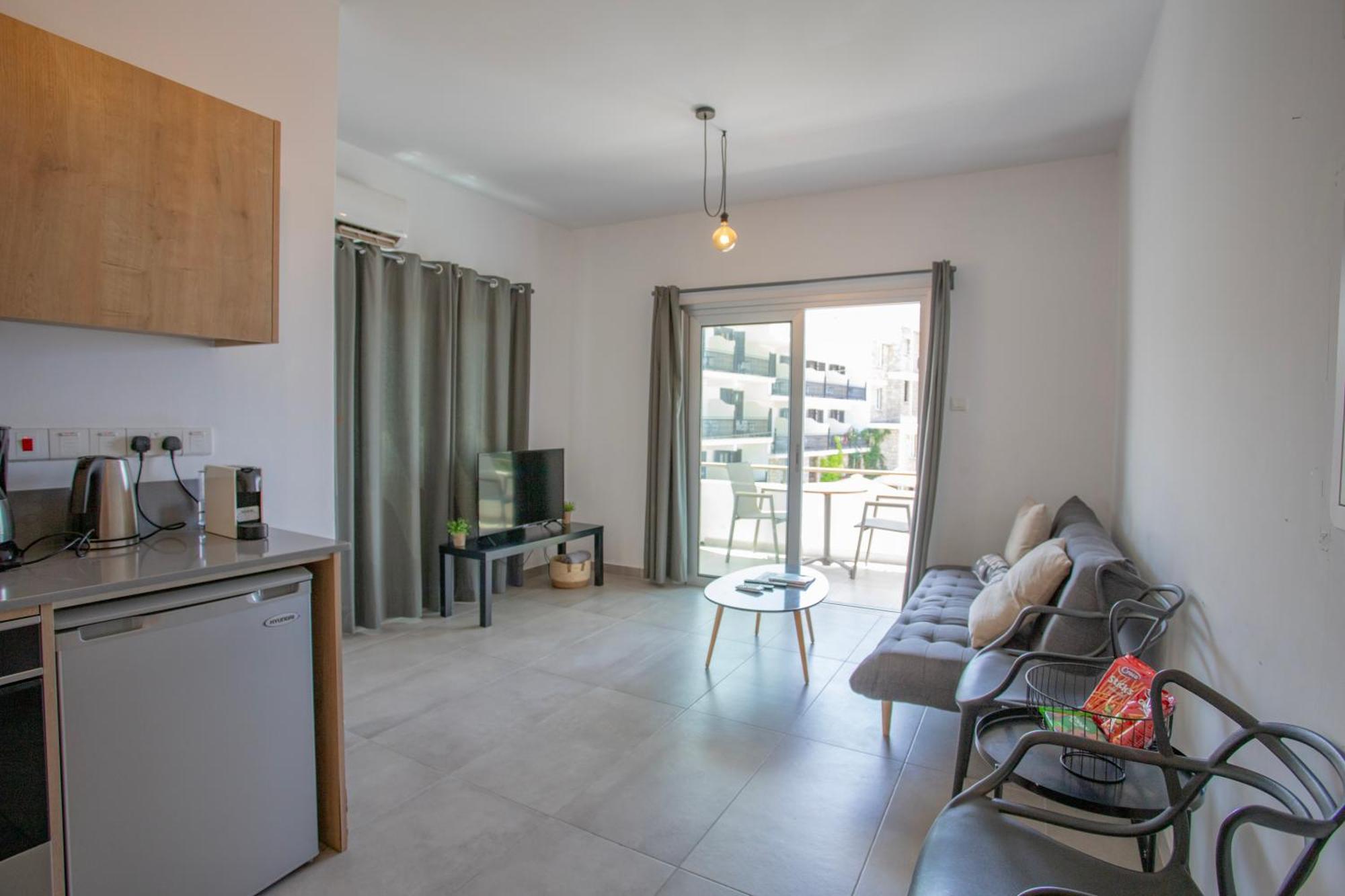 Papadavid Apartments Пафос Екстериор снимка